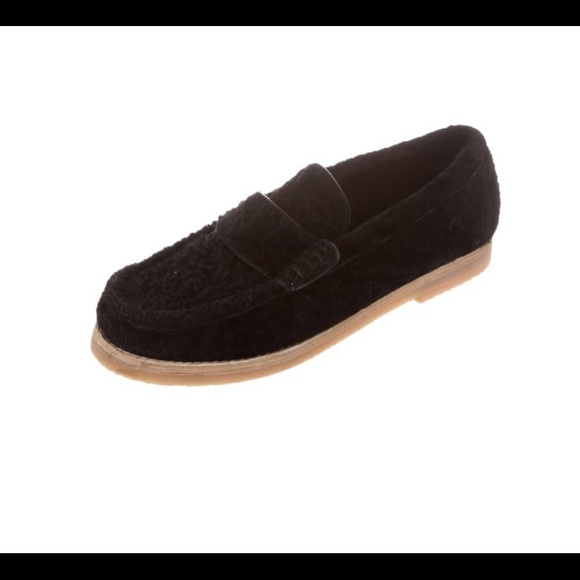 SOLD!!!Stuart Weitzman Black shearling loafers size 6M - Picture 3 of 8
